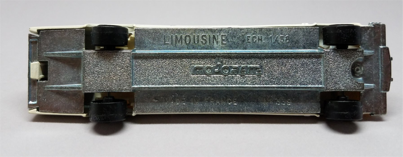 Illustration for article titled Surprise Saturday - Majorette Cadillac Limousine
